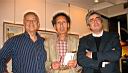 L'artista con gli amici Sigfrido Oliva e Marco Pezzali.